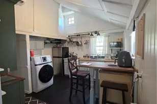 494 Cranberry St, Newland, NC 28657 - Photo 9