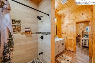 2533 Buck Mountain Rd, Purlear, NC 28665 - Photo 33