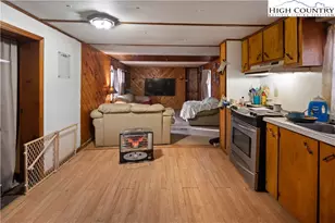 121 & 150 Johns Ln, Zionville, NC 28698 - Photo 15