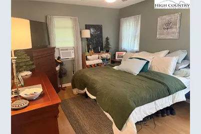 61 River Loop, Newland, NC 28657 - Photo 15