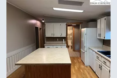 160 Disney Lane, Newland, NC 28657 - Photo 11