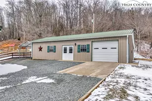 160 Disney Ln, Newland, NC 28657 - Photo 3