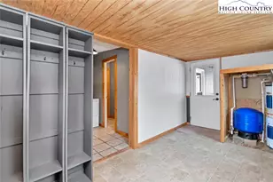 160 Disney Ln, Newland, NC 28657 - Photo 29