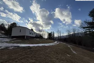 133 Bittersweet Wy, West Jefferson, NC 28694 - Photo 3