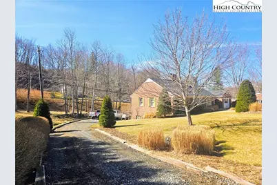 270 Wade E Vannoy Dr, Todd, NC 28684 - Photo 23