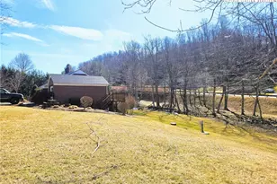 270 Wade E Vannoy Dr, Todd, NC 28684 - Photo 29