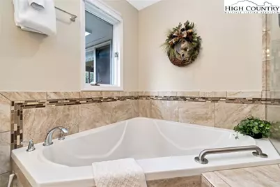 601 Mountain Glen Drive, Newland, NC 28657 - Photo 25