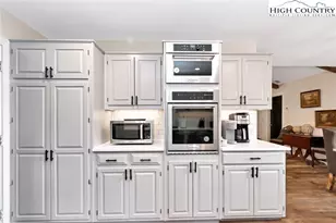 601 Mountain Glen Dr, Newland, NC 28657 - Photo 15