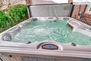 601 Mountain Glen Dr, Newland, NC 28657 - Photo 47