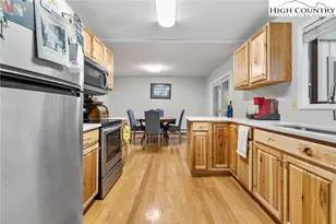 366 Dove Cir, Boone, NC 28607 - Photo 11