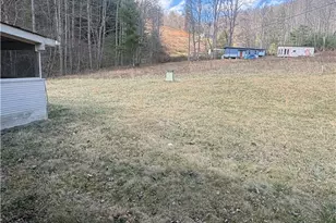 225 Davis Rd, Crumpler, NC 28617 - Photo 41