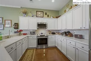 406 E Union St, Morganton, NC 28655 - Photo 15