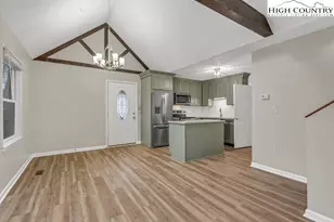 277 Woodland Ln, Blowing Rock, NC 28605 - Photo 9