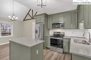 277 Woodland Ln, Blowing Rock, NC 28605 - Photo 11