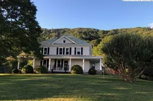 622 Old Bridle Creek Dr, Independence, VA 24348 - Photo 1