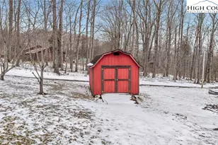 1417 Black Bear Inn Rd, West Jefferson, NC 28694 - Photo 25