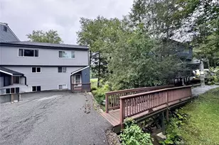 1040 Sugar Mountain Dr, Sugar Mountain, NC 28604 - Photo 3