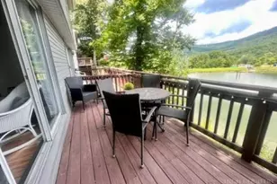 1040 Sugar Mountain Dr, Sugar Mountain, NC 28604 - Photo 5