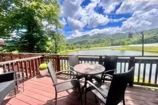 1040 Sugar Mountain Dr, Sugar Mountain, NC 28604 - Photo 5