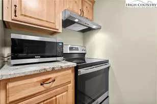 201 S Slope Rd, Banner Elk, NC 28604 - Photo 5