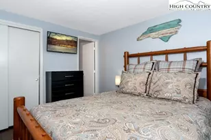 1040 Sugar Mountain Dr, Sugar Mountain, NC 28604 - Photo 17