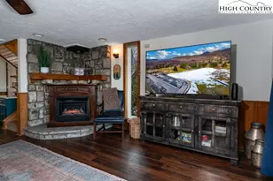 1040 Sugar Mountain Dr, Sugar Mountain, NC 28604 - Photo 23