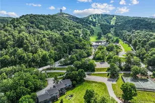 1040 Sugar Mountain Dr, Sugar Mountain, NC 28604 - Photo 43