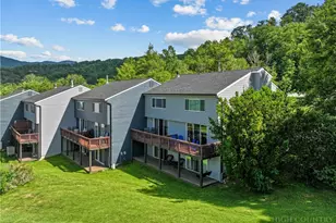 1040 Sugar Mountain Dr, Sugar Mountain, NC 28604 - Photo 33