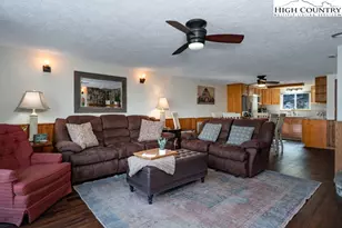 1040 Sugar Mountain Dr, Sugar Mountain, NC 28604 - Photo 5