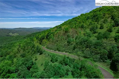 C610 High Mountain Nvno, Zionville, NC 28698 - Photo 3