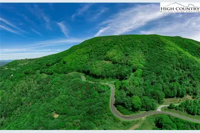 C611 Sugartree Nvno, Zionville, NC 28698 - Photo 13