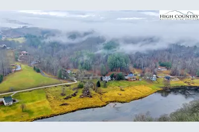 7 Legra Road, Grassy Creek, NC 28631 - Photo 3