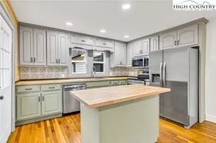 7 Legra Rd, Grassy Creek, NC 28631 - Photo 9