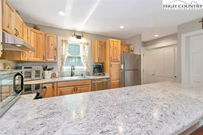 174 Grouse Moor Drive #8, Sugar Mountain, NC 28604 - Photo 5