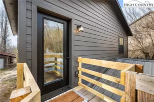 515 Greer Ln, Vilas, NC 28692 - Photo 3