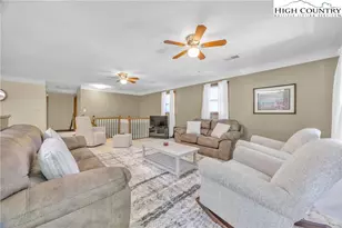 3086 Taylorsville Rd, Lenoir, NC 28645 - Photo 9