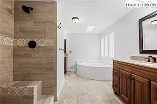 167 Wagon Wheel Ln, Deep Gap, NC 28618 - Photo 19