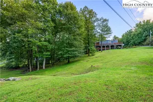 167 Wagon Wheel Ln, Deep Gap, NC 28618 - Photo 39