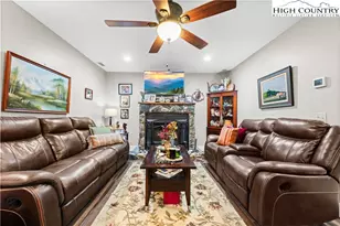 167 Wagon Wheel Ln, Deep Gap, NC 28618 - Photo 31