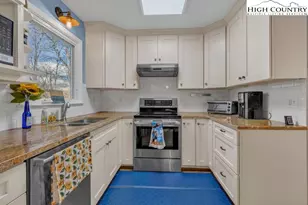 6 Ridgewood Ln, Newland, NC 28657 - Photo 7