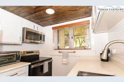 220 Northridge Road #25, Beech Mountain, NC 28604 - Photo 9