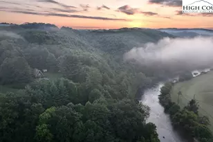 895 S J E Gentry Rd, Laurel Springs, NC 28644 - Photo 7