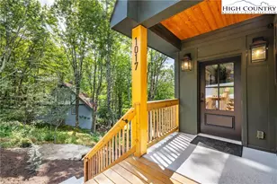 1017 Charter Hills Rd, Beech Mountain, NC 28604 - Photo 5