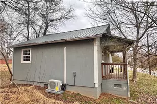 1101 Old US 421 Rd, Wilkesboro, NC 28697 - Photo 15