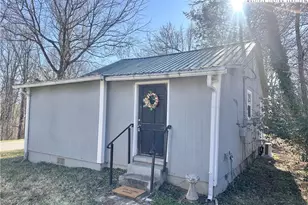 1101 Old US 421 Rd, Wilkesboro, NC 28697 - Photo 3