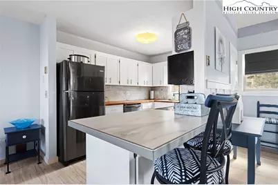 101 Courtside Lane #A2, Beech Mountain, NC 28604 - Photo 15