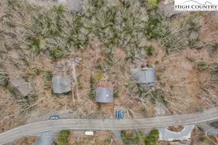 837 Pine Ridge Rd, Beech Mountain, NC 28604 - Photo 15