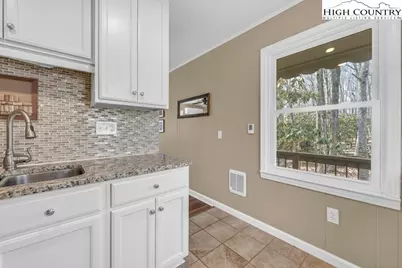 837 Pine Ridge Road, Beech Mountain, NC 28604 - Photo 5