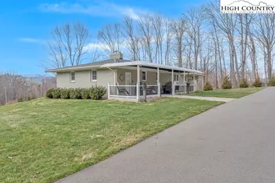 11974 N Hwy 421, Zionville, NC 26989 - Photo 3