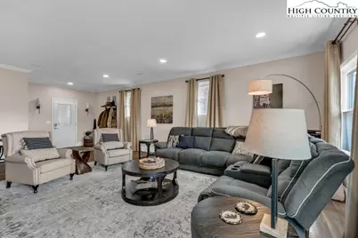 11974 N Hwy 421, Zionville, NC 26989 - Photo 13